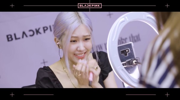 ▲BLACKPINK簽售。（圖／翻攝自YouTube／BLACKPINK）