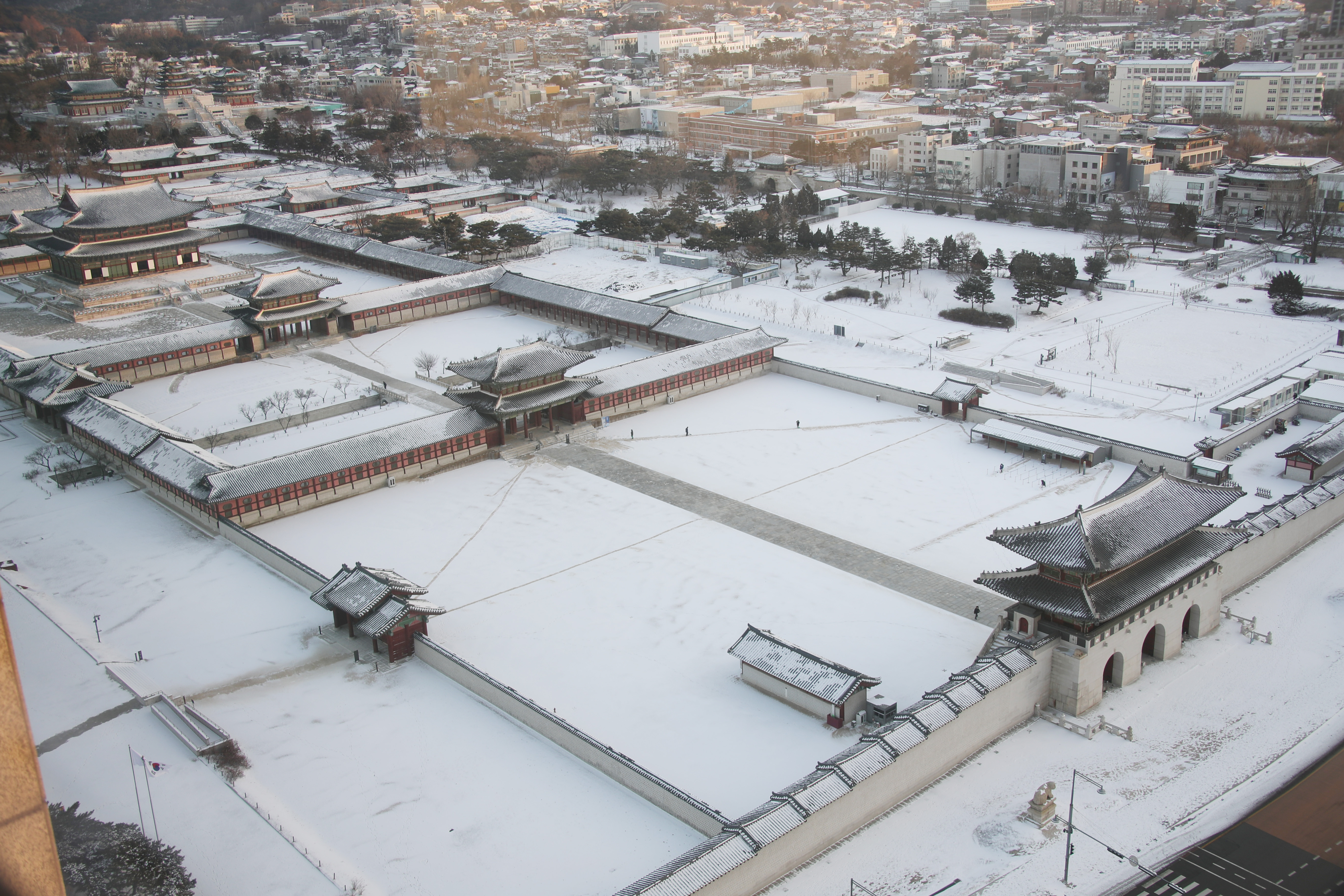 ▲▼首爾景福宮與光化門被皚皚白雪覆蓋。（圖／達志影像）