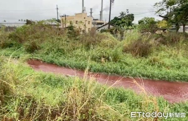 ▲福懋興業遭查，爆出工廠放廢水污染成「紅色多瑙河」，澄清環保局指控均未違反，僅「色度超標我們承認」。（圖／記者蔡佩旻攝）