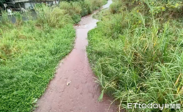 ▲福懋興業遭查，爆出工廠放廢水污染成「紅色多瑙河」，澄清環保局指控均未違反，僅「色度超標我們承認」。（圖／記者蔡佩旻攝）