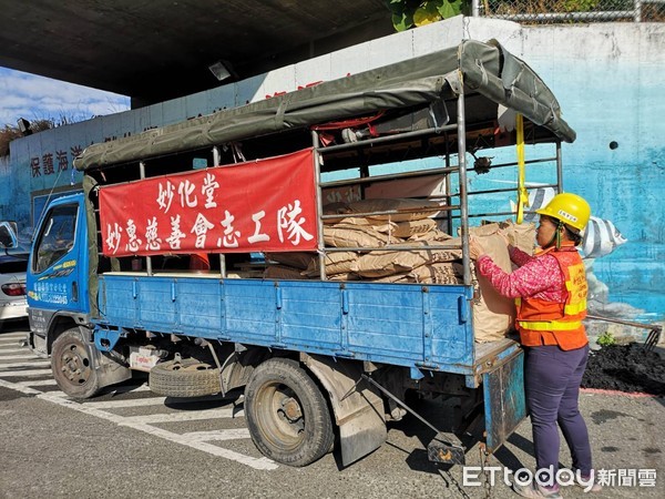 ▲彰化妙惠慈善會補路20年。（圖／記者唐詠絮攝）