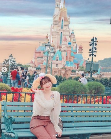 ▲賴嘉賢透露去年11月還曾和吳保錡一起去迪士尼玩。（圖／翻攝自賴嘉賢Instagram）