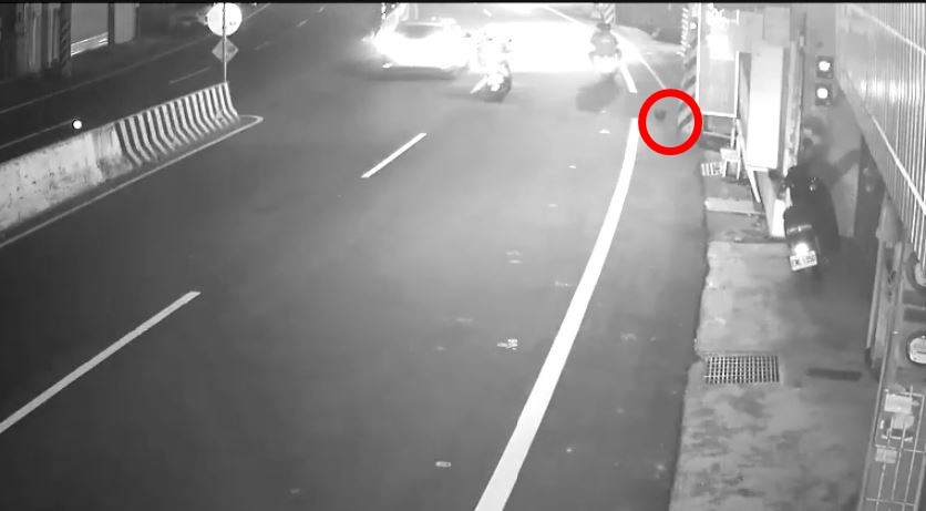 安全帽被吹飛少年 回頭 自撞電線桿 後坐同學傷重亡 Ettoday社會新聞 Ettoday新聞雲