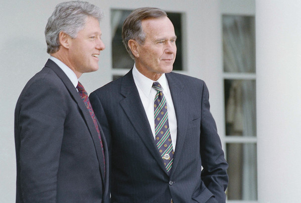 ▲▼美國總統柯林頓（左）與老布希（右）。（圖／達志影像／美聯社）