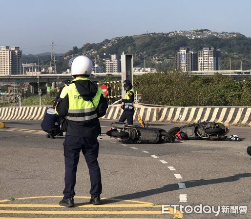 ▲▼蘆洲越堤道發生死亡車禍，女騎士重創送醫不治。（圖／記者陳豐德翻攝）