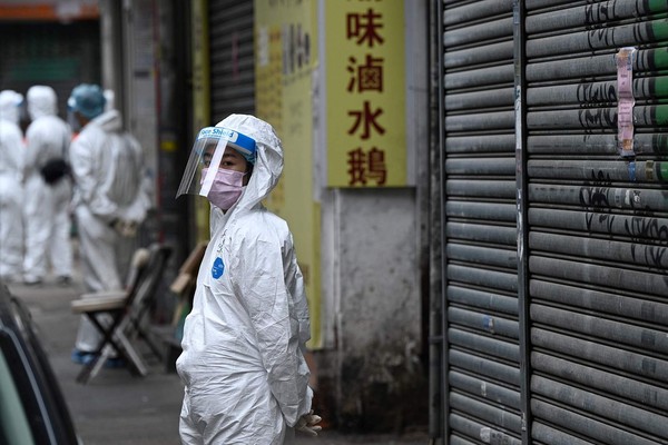 ▲香港新增確診病患中包括一名衛生署醫生，後續將擴大排除範圍。（圖／CFP）