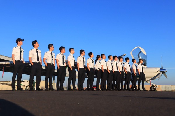 ▲▼長榮航空飛行學院今年在台招生18名學員。（圖／長榮航空提供）