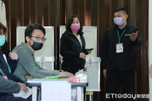 ▲▼民進黨北市黨部主委選舉投票-薛凌。（圖／記者周宸亘攝）