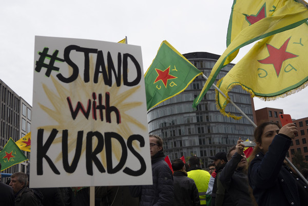 ▲▼庫德族人2019年10月在德國柏林發起示威，抗議土耳其人入侵。（圖／達志影像／美聯社）
