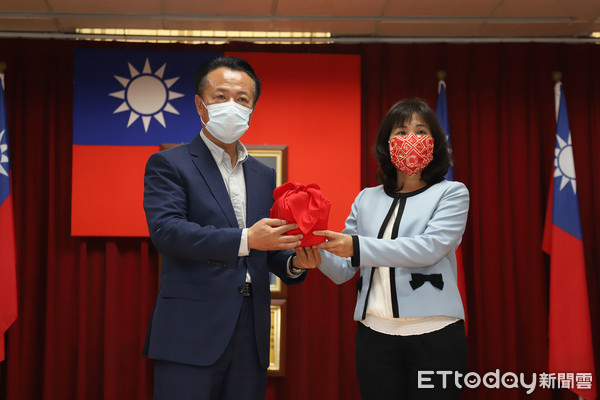 ▲▼ 嘉義縣政府衛生局長趙紋華宣誓就職典禮            。（圖／記者翁伊森翻攝）