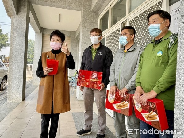 ▲失主遺失婚戒感謝田中鎮清潔隊協助。（圖／田中鎮公所提供,記者唐詠絮攝）