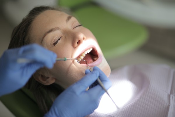 死亡率增8倍！新冠患者得牙周病易生併發症　口腔健康成療程關鍵 | ETt
