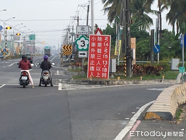 ▲里港警分局配合高速公路局的交通疏導作業，國道3號大年初三、四下午　屏東九如交流道實施高乘載管制             。（圖／記者陳崑福翻攝，以下同）