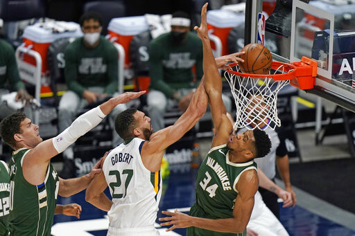 ▲▼爵士戈貝爾(Rudy Gobert)、公鹿安戴托昆波(Giannis Antetokounmpo)。（圖／達志影像／美聯社）