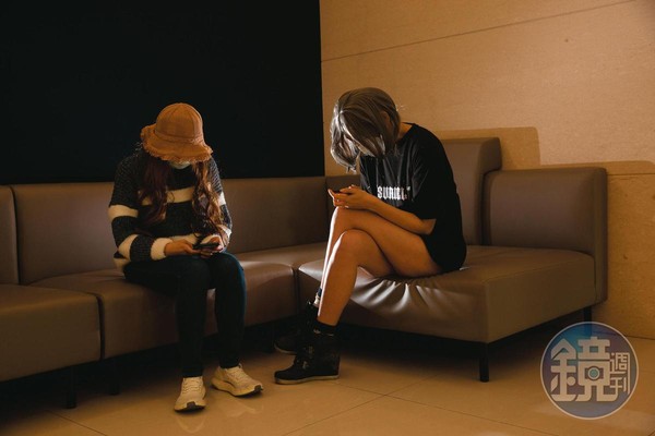 2名受害女子挺身而出接受本刊採訪，希望提醒其他女生別再上當。