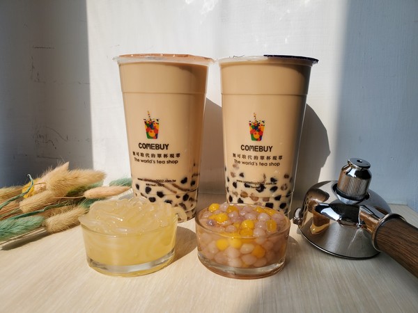 momo、COMEBUY聯手送上3,000杯「雙Q 奶茶」（圖／momo提供）