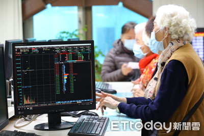 靠ETF「年領200萬股利」以為要繳很多稅 他PO申報單:還退稅2萬