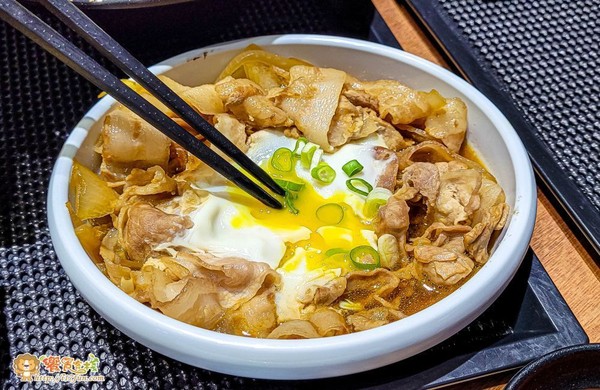 ▲▼瘋丼。（圖／饗食客棧。淘氣猴vs肥獅子の旅食天堂提供，以下皆同，請勿隨意翻拍以免侵權）