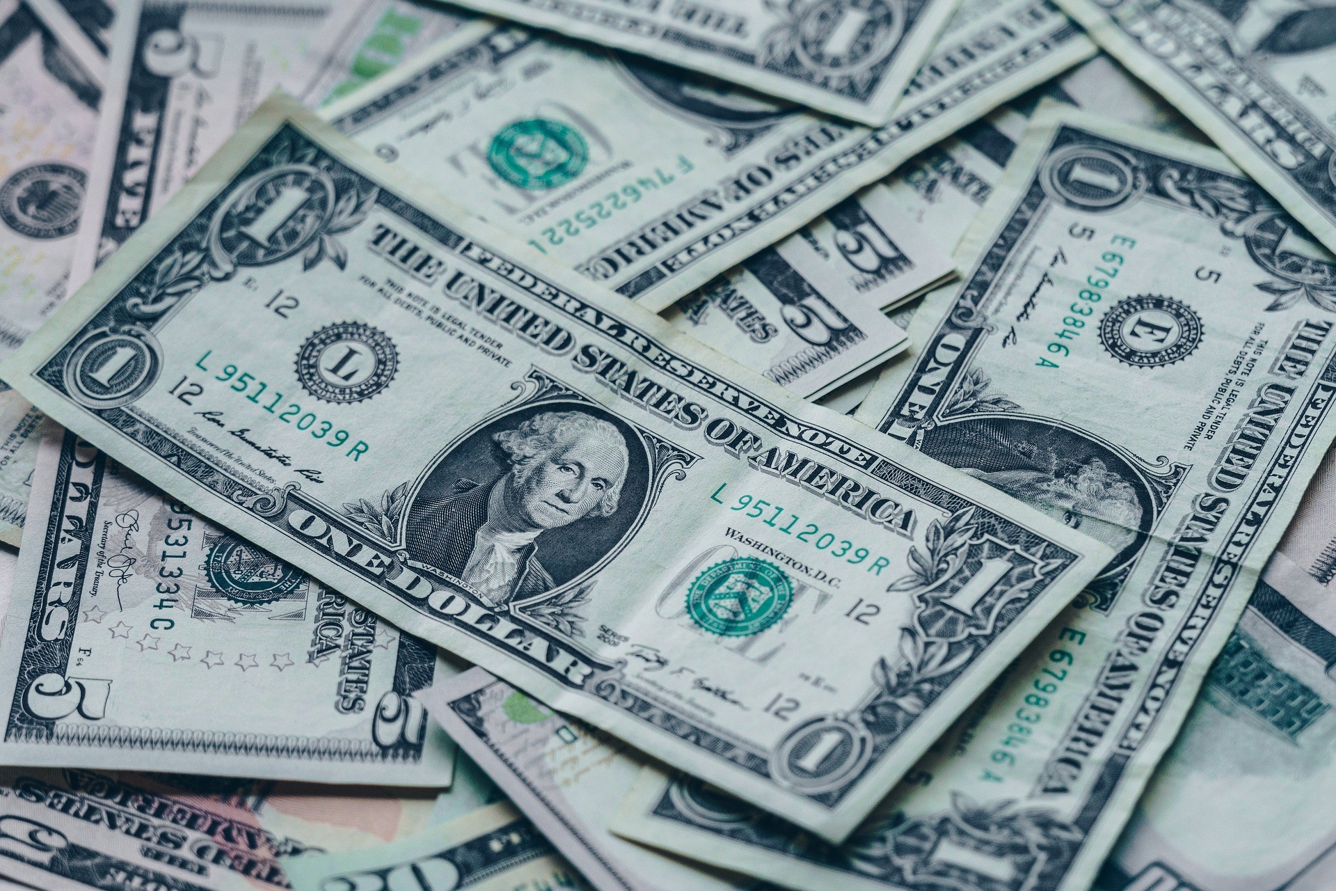 ▲美元保單去年逆勢成長14%。（示意圖／取自免費圖庫Pixabay）