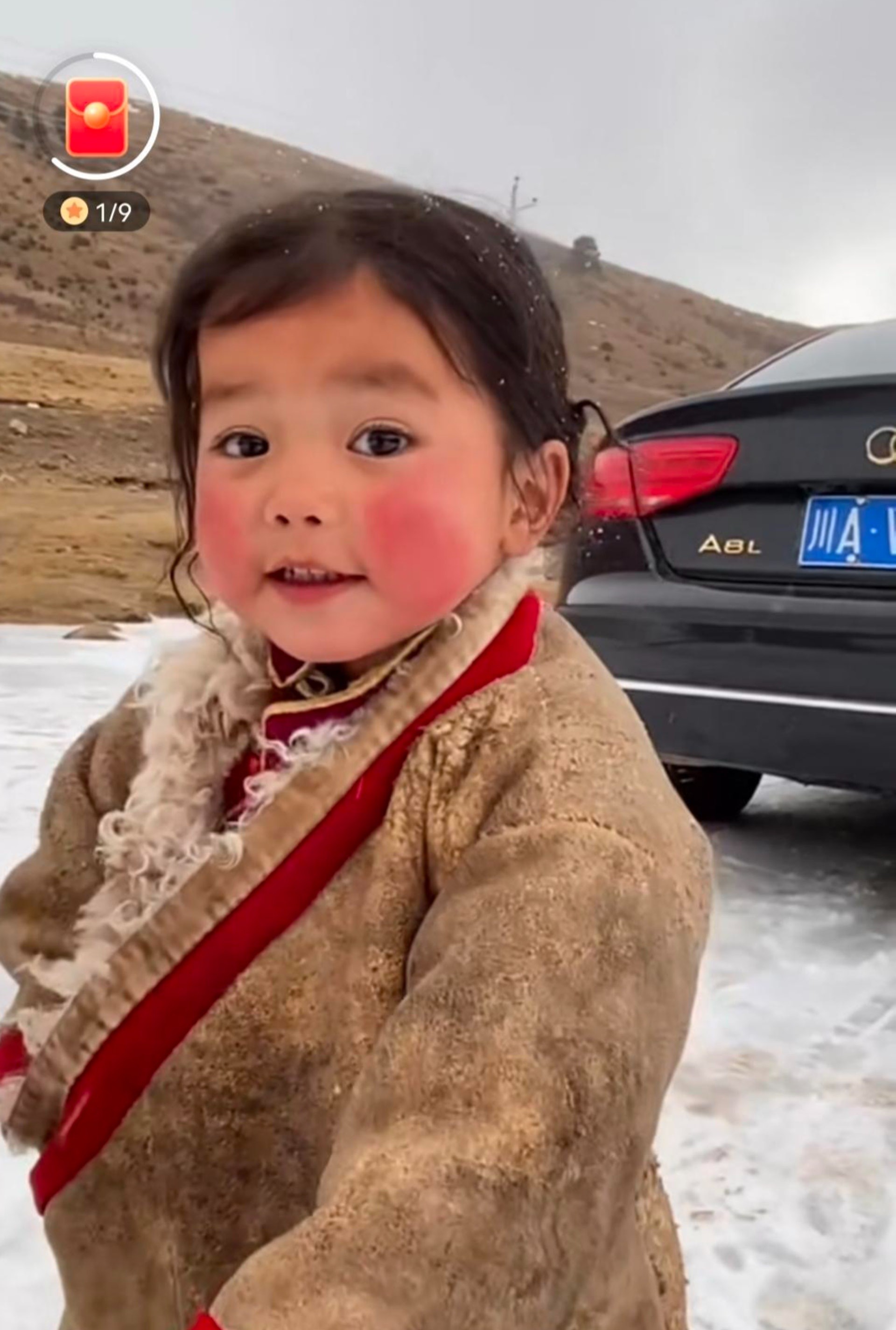 ▲▼4歲藏族女孩小卓瑪「純真萌樣」爆紅。（圖／翻攝自影片）
