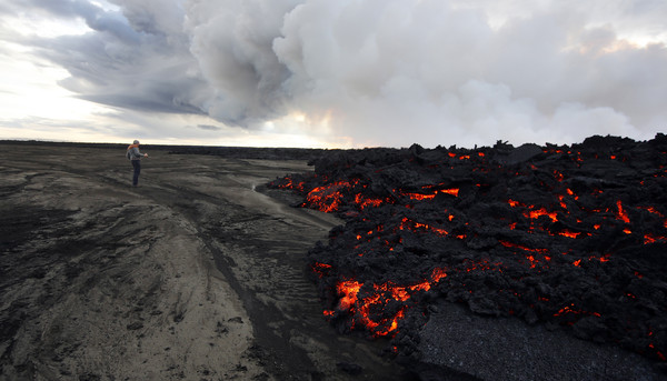 ▲▼冰島Holuhraun火山2014年曾噴發。（圖／達志影像／美聯社）