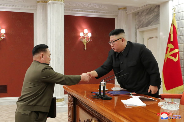 ▲▼北韓領導人金正恩2月24日親自主持了第8屆黨中央軍事委員會的首次擴大會議。（圖／路透）