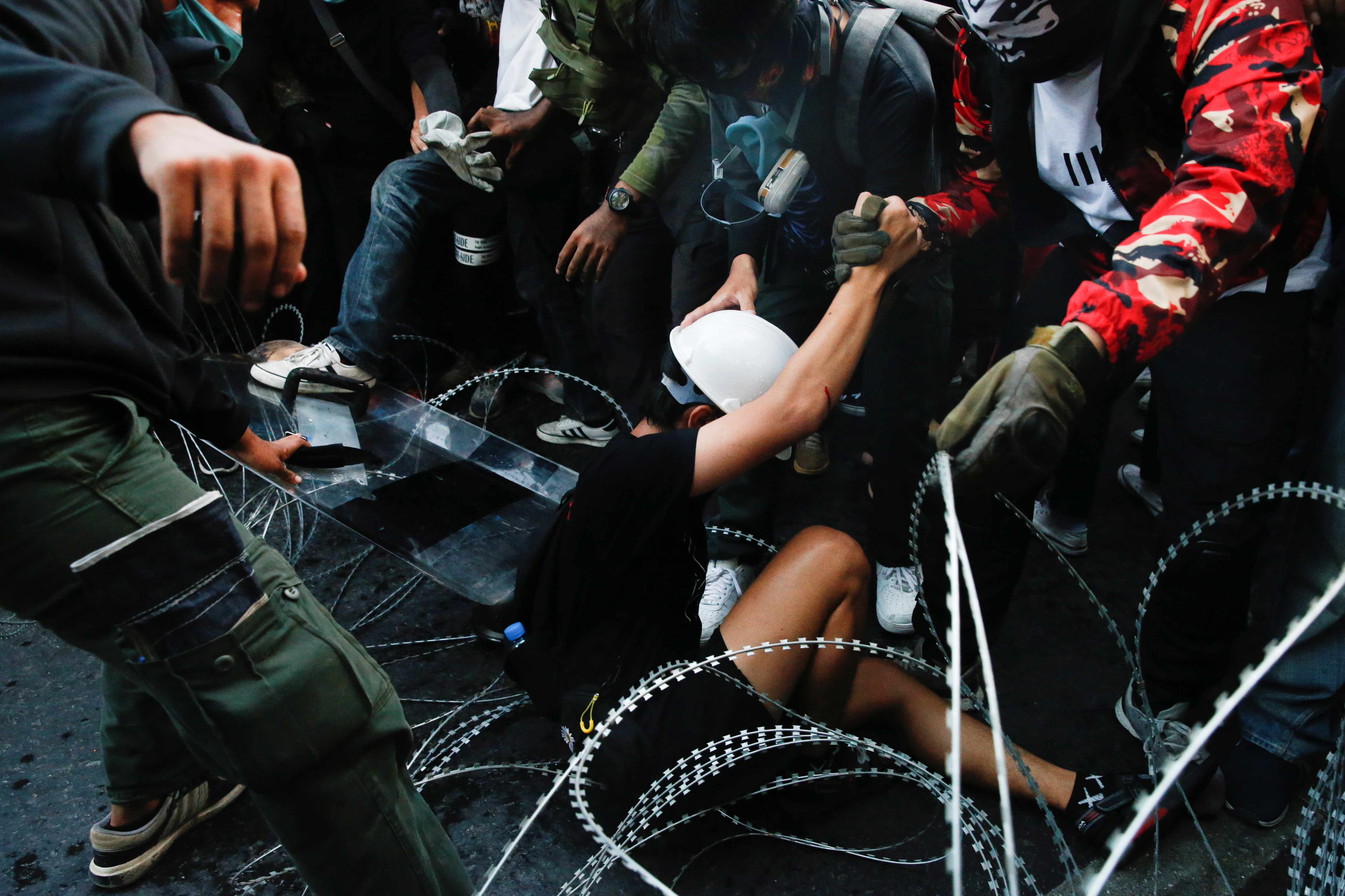 ▲▼泰國群眾聲援緬甸示威，再上街頭抗議，遭軍方鎮壓。（圖／路透）