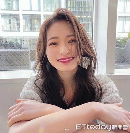 ▲▼激似女星石原聰美的東大高材生神谷明采，奪下日本最美女大生。（圖／翻攝自IG／asa_kamiya）