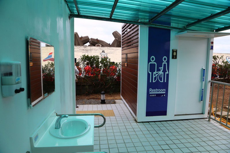 ▲▼交通部增設垂釣區友善廁所。（圖／交通部）