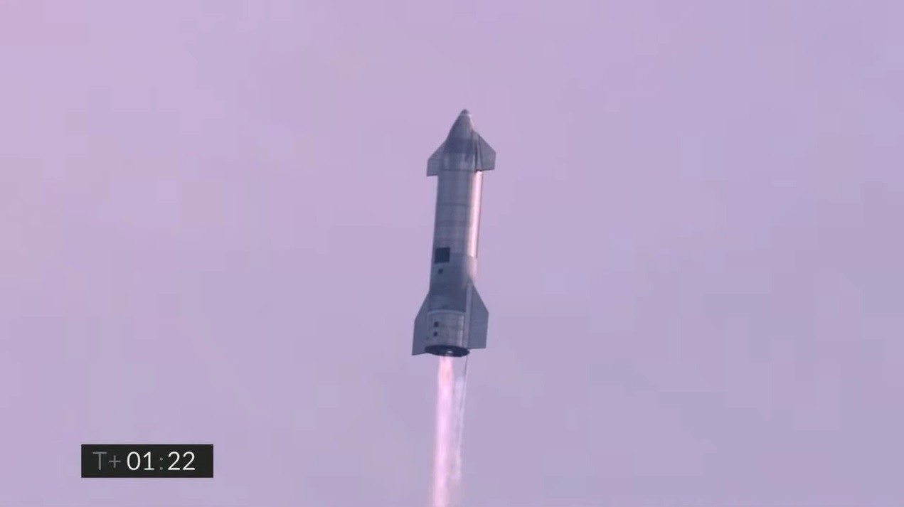 ▲▼SN10發射、降落成功，但幾分鐘後仍爆炸起火。（圖／翻攝自SpaceX）