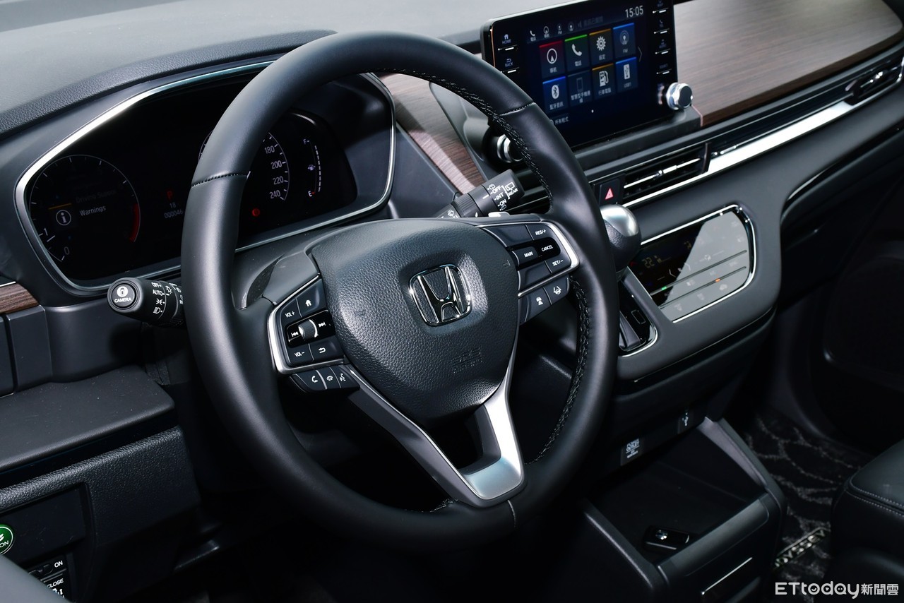 Honda Odyssey試駕：同級對手難尋，人人都想往後座擠的日式MPV（圖／記者游鎧丞攝）