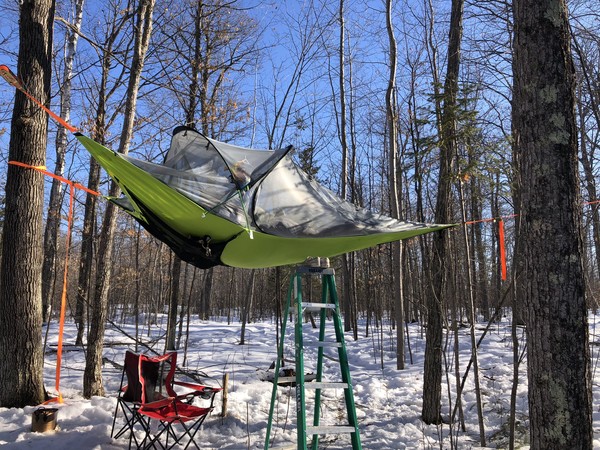 ▲空中帳篷、樹上帳篷（Tree Tent）。（圖／翻攝Twitter@commongunsense）
