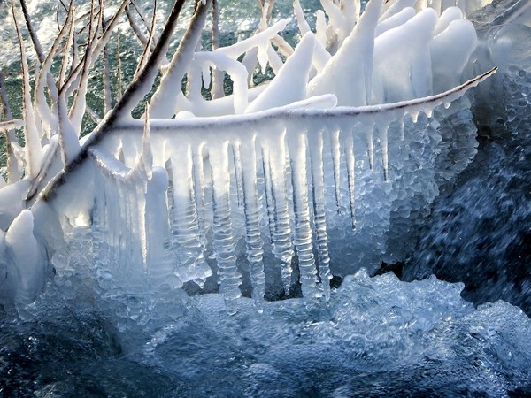 ▲北海道低溫下所產生的「雨冰」。（示意圖／取自免費圖庫pixabay）