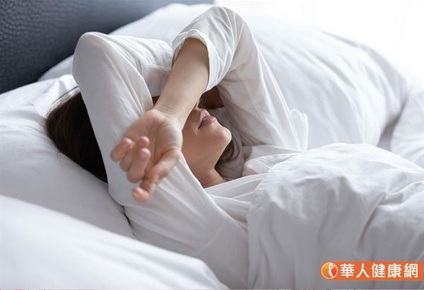 梳頭防失智 失眠 中醫曝 狂按安眠神穴 驚人好處 神經超多 Ettoday健康雲 Ettoday新聞雲 梳頭防失智 失眠 中醫曝 狂按安眠神穴 驚人好處 神經超多 Ettoday健康雲 Ettoday新聞雲