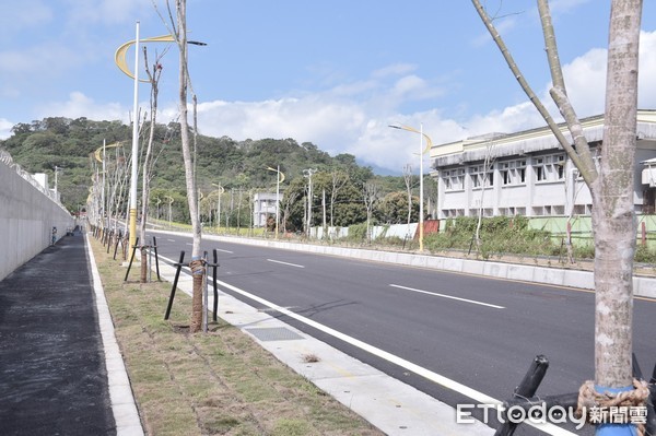 ▲▼新興路支線段連接新興路及台9線間的新闢道路，通車後能帶來更加便捷的行車路線。（圖／花蓮市公所提供，下同）