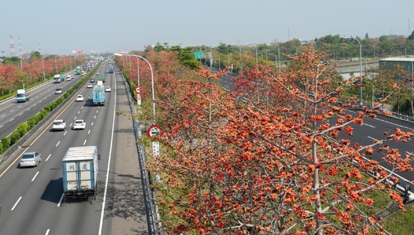 買中古車注意 車上有etag標籤打電話就 啟動電子收費 還打折 Ettoday生活新聞 Ettoday新聞雲