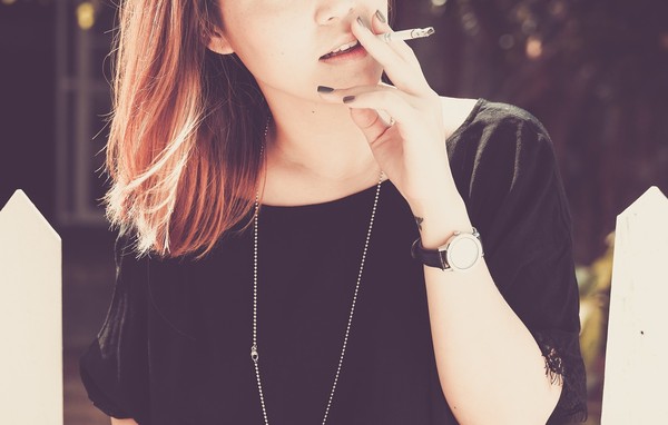 ▲▼抽菸,煙癮,香菸,老菸槍。（圖／翻攝自pixabay）