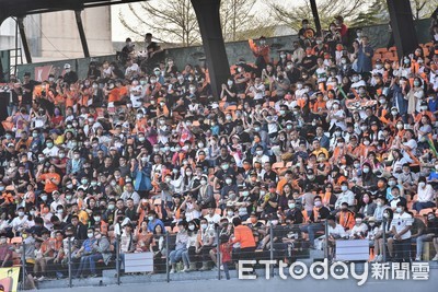 潘威倫引退儀式日　台南球場本季首度門票完售