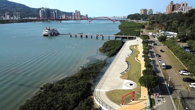 大學助教關渡碼頭輕生!手機驚見女學生私密照 正宮心碎怒告