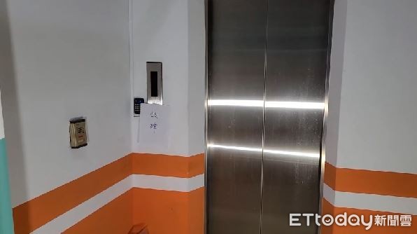 台北市大樓70歲男墜落電梯井身亡。（圖／記者游宗樺翻攝）