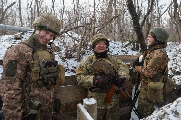 ▲▼烏克蘭東部烏克蘭政府軍。（圖／路透）
