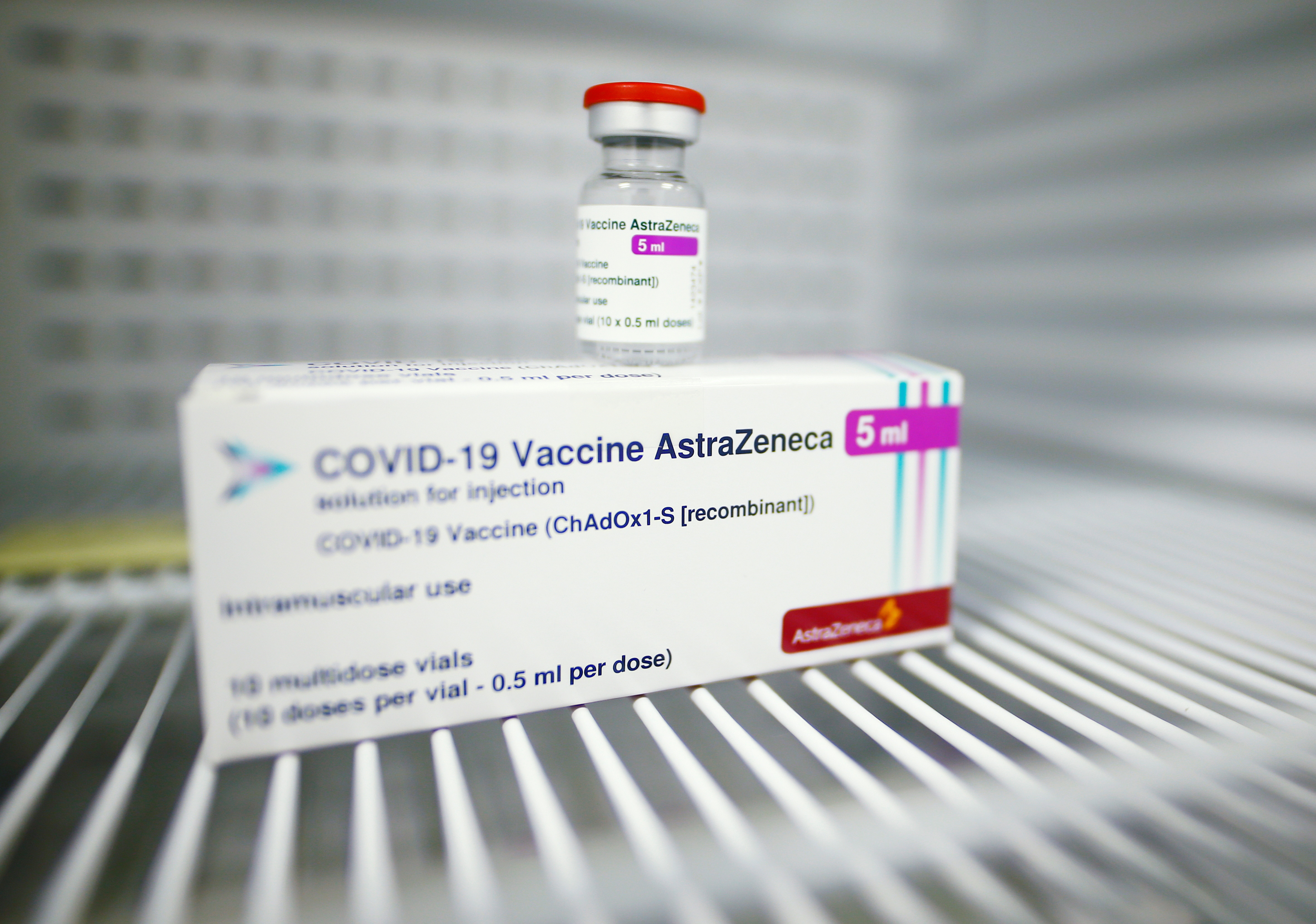 ▲▼歐洲藥品管理局在最新分析報告中，證實AZ疫苗安全有效。（圖／路透社）