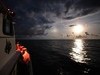 花蓮海洋賞星船回歸　海上看月光海