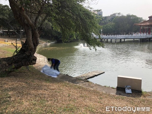 ▲台南公園燕潭池內傳出溺水身亡，經警方調查死者係通報協尋失蹤人口謝姓女子。（圖／讀者提供，下同）