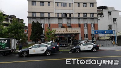 不滿員警強制查驗身分！北市男咬警反抗　獲判無罪