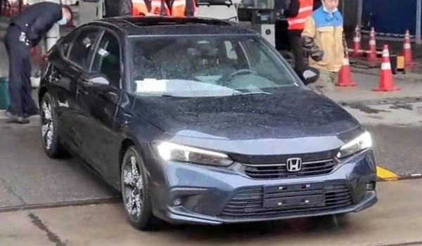 ▲Honda新一代Civic無偽裝間諜照。（圖／翻攝自Carscoops）