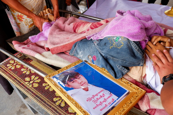 ▲▼緬甸仰光15歲少年昂岡泰（Aung Kaung Htet）在暴力鎮壓中遭子彈擊中臉部身亡。（圖／路透）