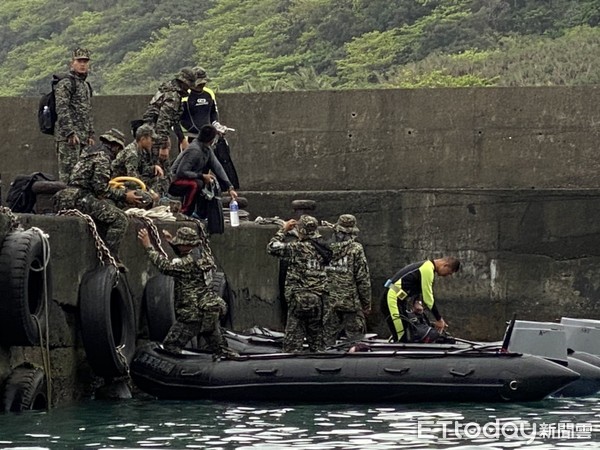 ▲▼飛官失聯，軍方將派員水下搜救。（圖／記者陳以昇攝）