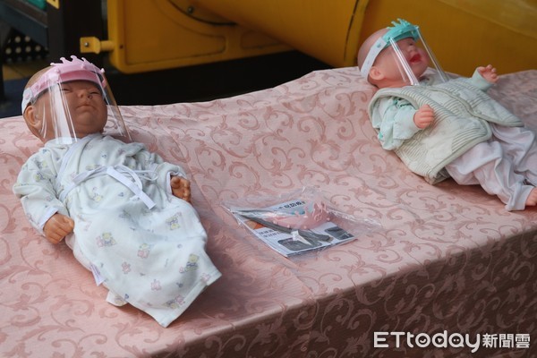 ▲嘉基醫院捐贈1千新生兒防護面罩。（圖／記者翁伊森翻攝）