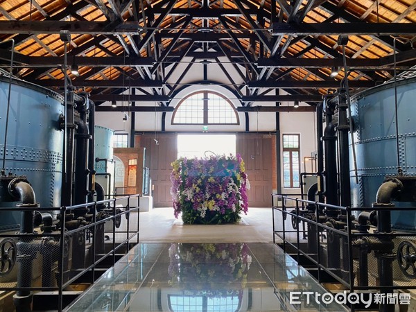 ▲台南山上花園水道博物館，將國際蘭展轉移至館區的花卉，以「有蘭一方」為主題，搭配水道博物館古色古香的歷史建築，讓蘭花在水道博物館繼續優雅綻放。（圖／記者林悅翻攝，下同）